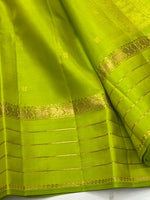 Load image into Gallery viewer, Classic Spring Green 2gm Zari Elegance Kanchipuram Handloom Silk Saree SS28431
