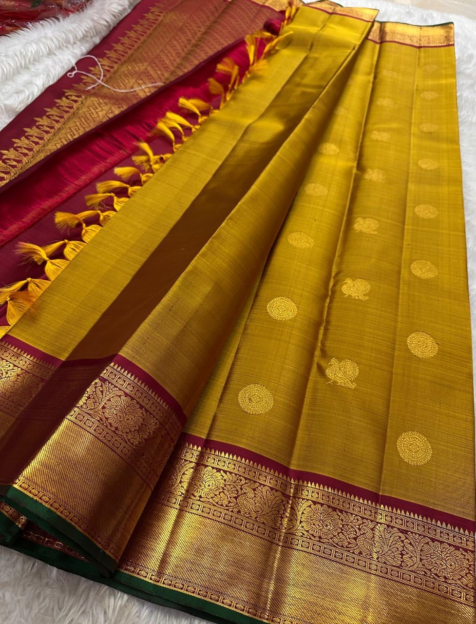 Classic Mustard & Barn Red Elegance Kanchipuram Handloom Silk Saree SS24837