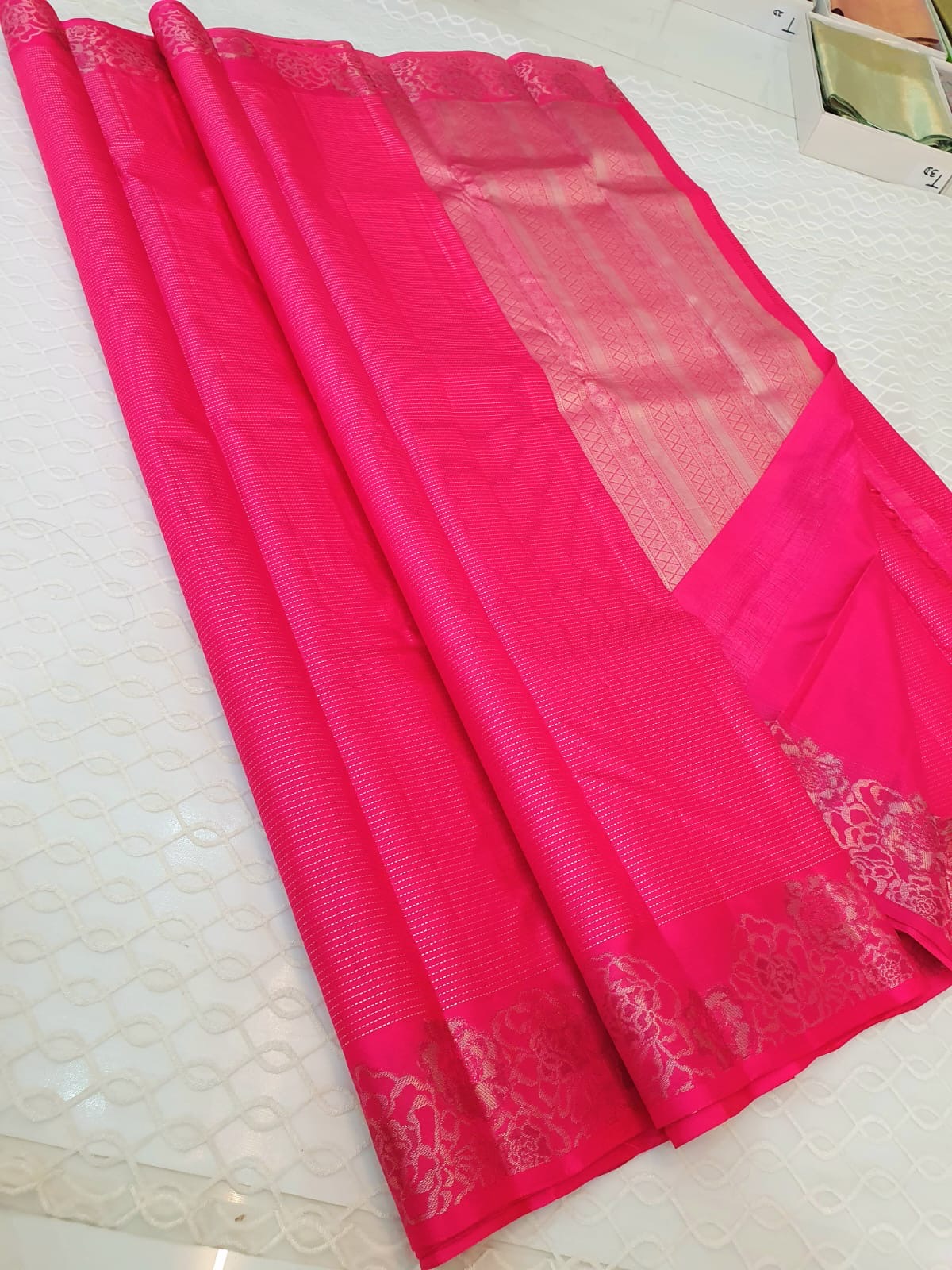 Classic Hot Pink Elegance Kanchipuram Handloom Silk Saree SS25506