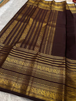 Load image into Gallery viewer, Classic Espresso Bridal Elegance Kanchipuram Handloom Silk Saree SS26960
