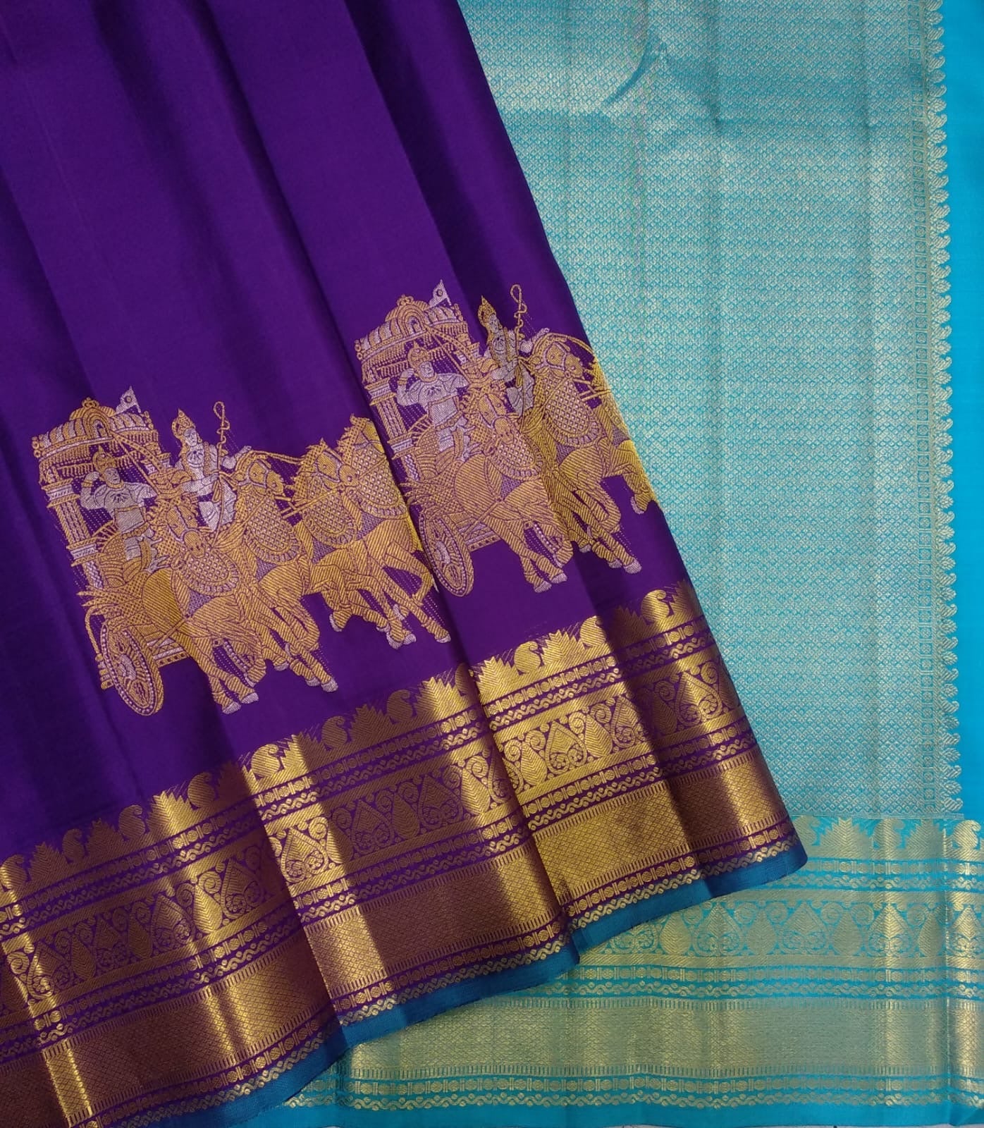 Classic Violet & Sky Blue 2gm Zari Elegance Kanchipuram Handloom Silk Saree SS24628