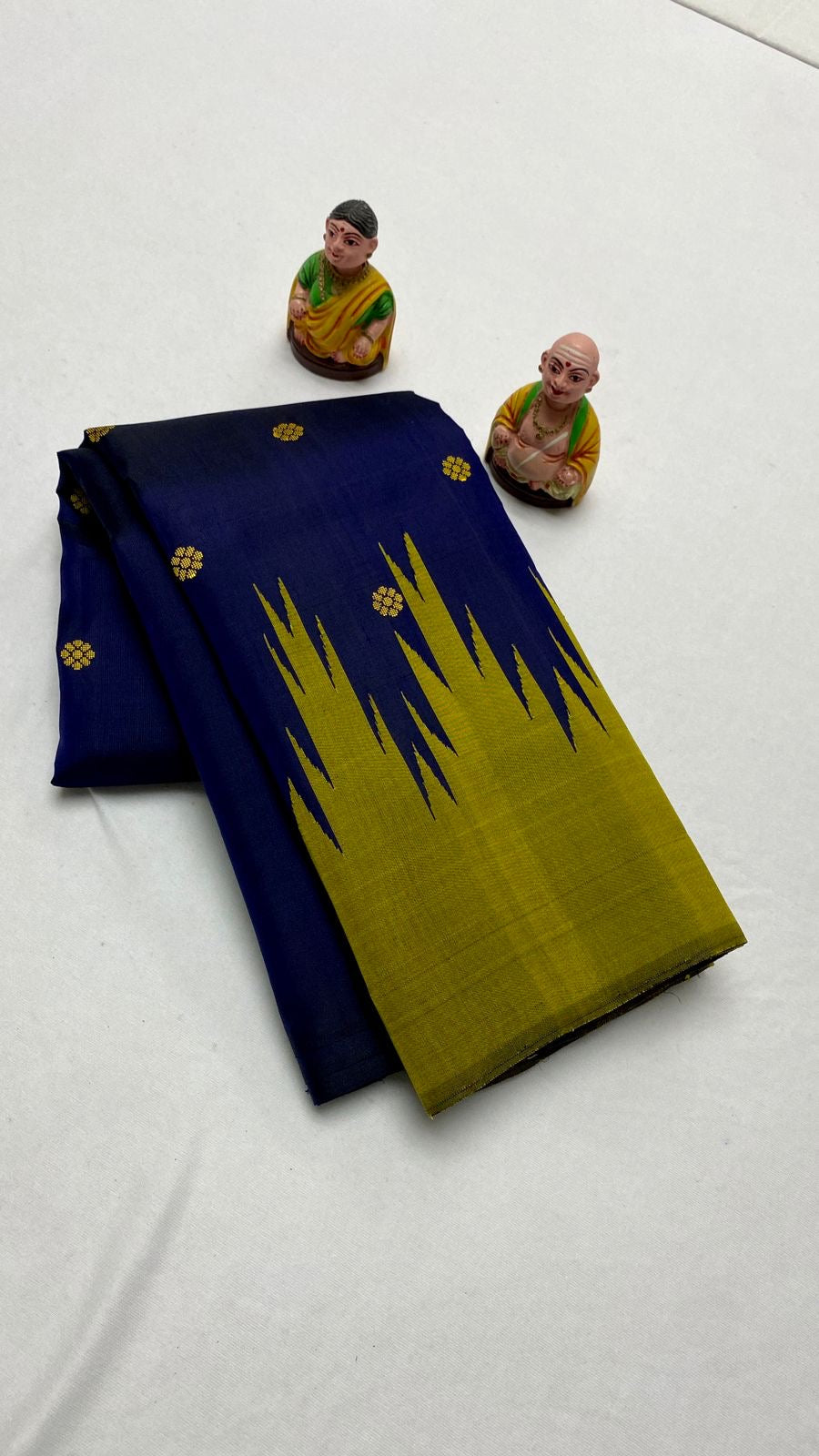 Classic Royal Blue Korvai Temple Kanchipuram Handloom Silk Saree SS25857