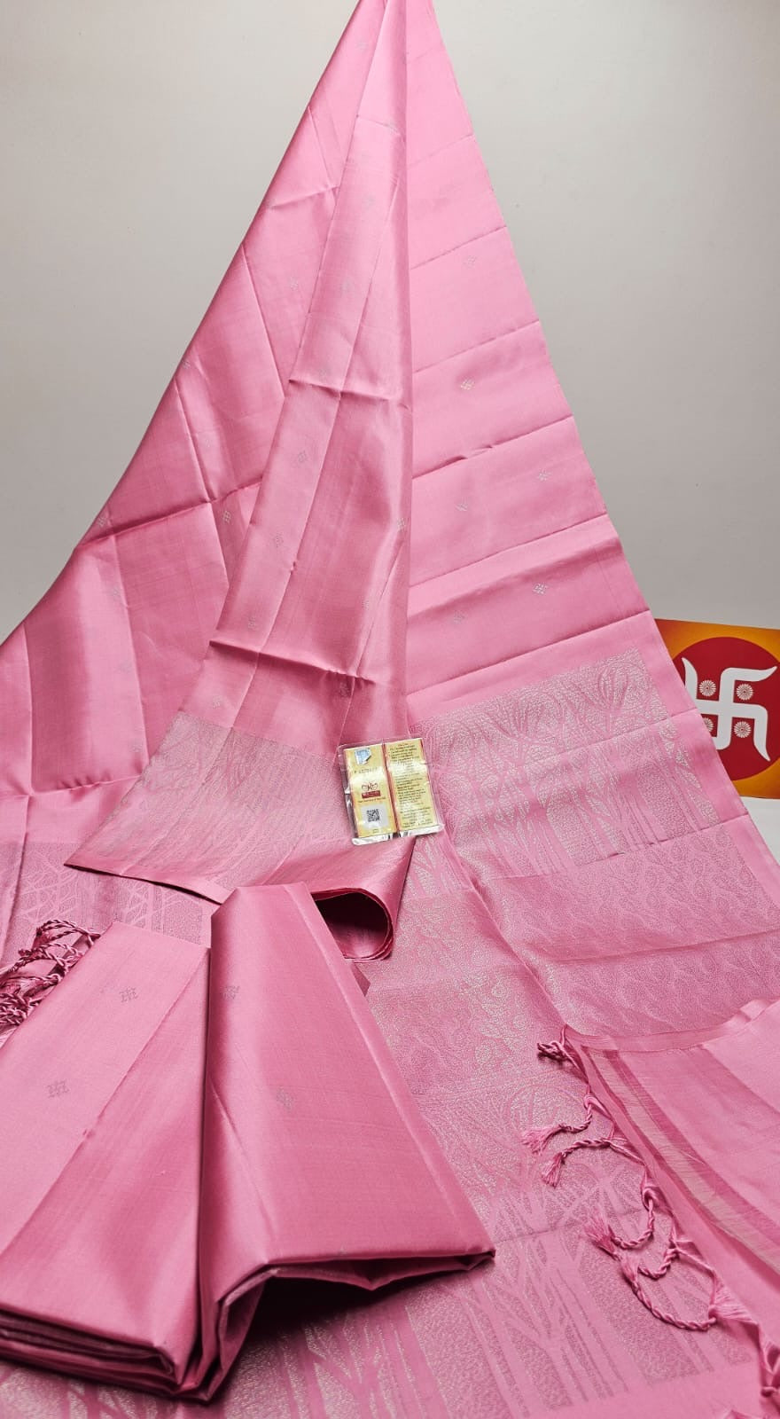 Classic Baby Pink Elegance Handloom Soft Silk Saree SS25665