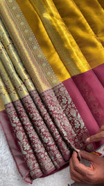 Load image into Gallery viewer, Classic Golden Cream &amp; Plum Bridal Elegance Kanchipuram Handloom Silk Saree SS28015

