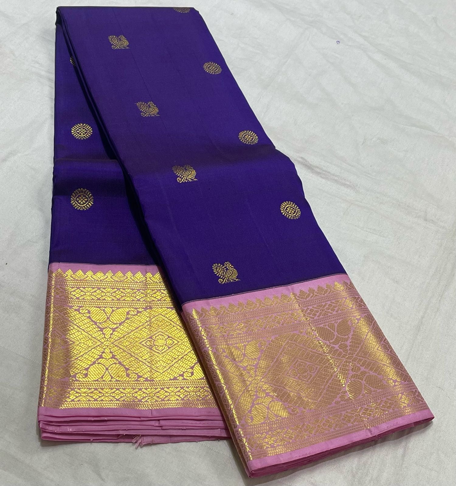 Classic Navy Blue & Pink 2gm Zari Elegance Kanchipuram Handloom Silk Saree SS24471