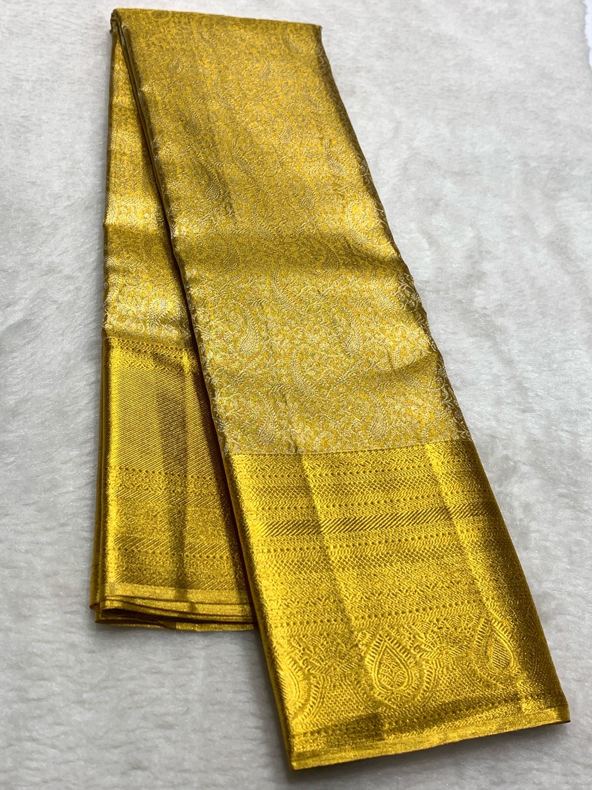 Classic Gold 2gm Zari Bridal Elegance Kanchipuram Handloom Silk Saree SS24820