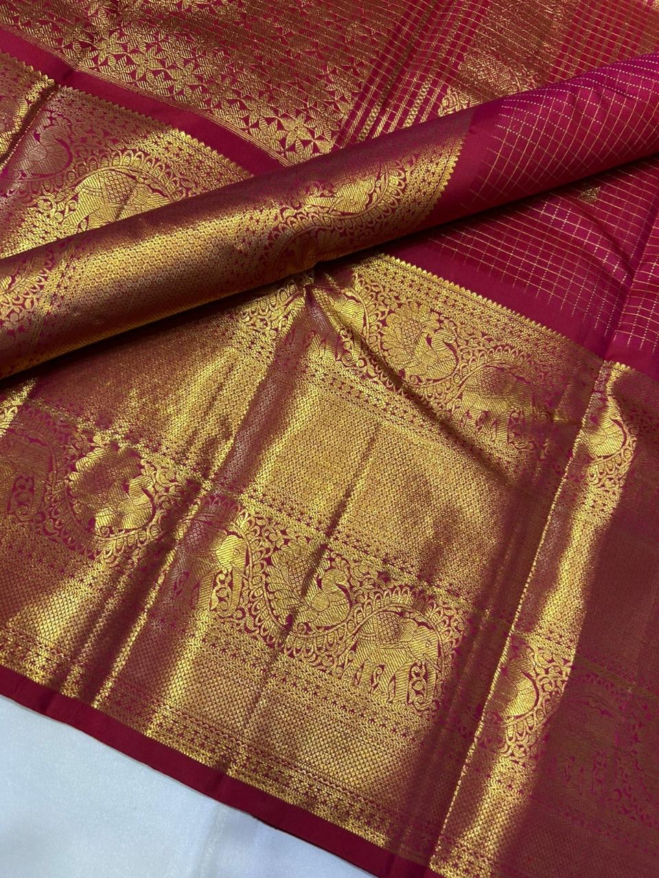 Classic Maroon Pink Elegance Kanchipuram Silk Saree SS23915