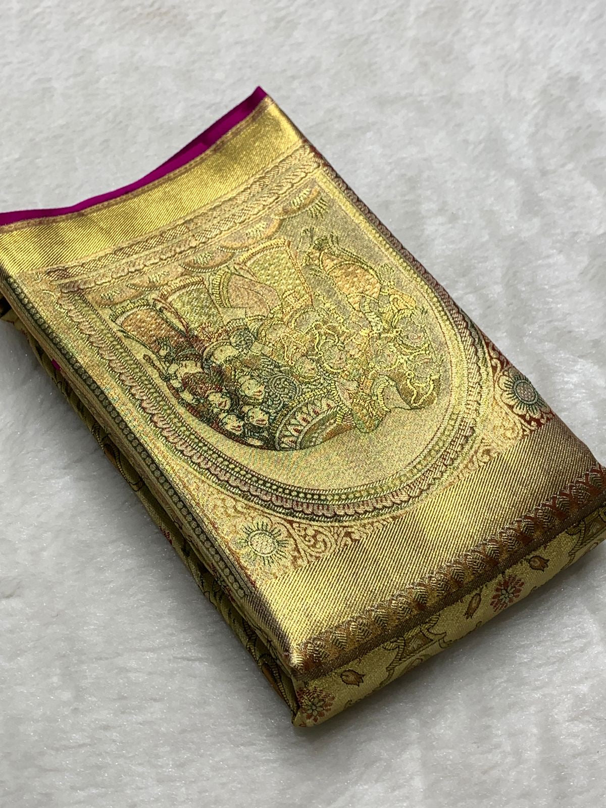 Classic Gold 2gm Zari Bridal Elegance Kanchipuram Handloom Silk Saree SS25365