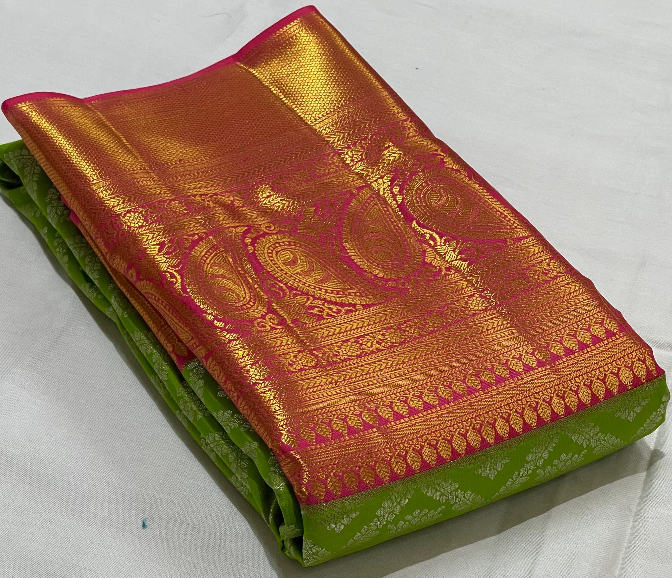 Classic Kelly Green & Fuchsia Pink 2gm Zari Brocade Bridal Elegance Kanchipuram Handloom Silk Saree SS23643