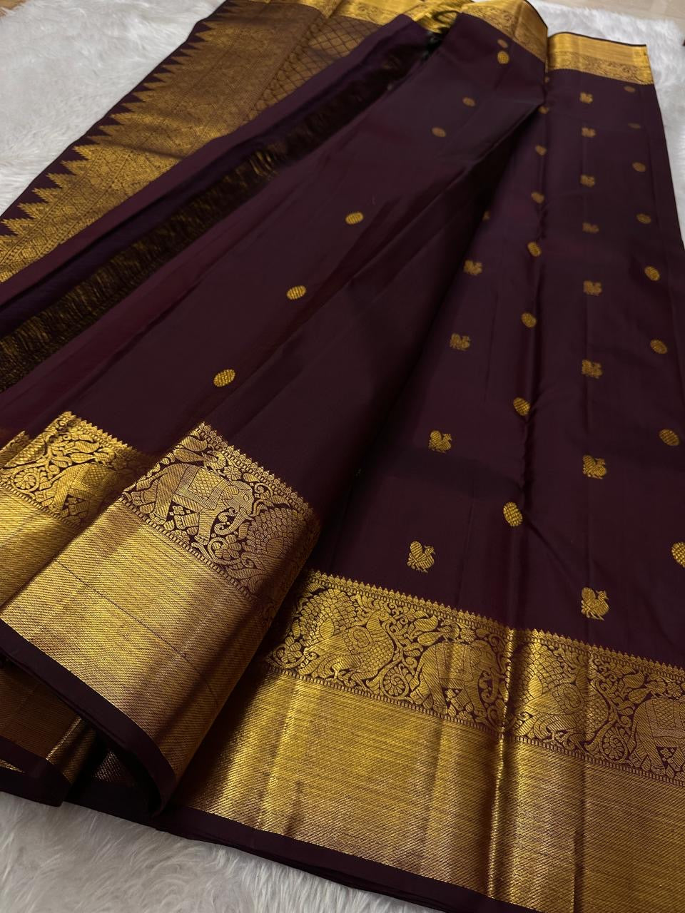 Classic Plum 2gm Zari Elegance Kanchipuram Handloom Silk Saree SS23748