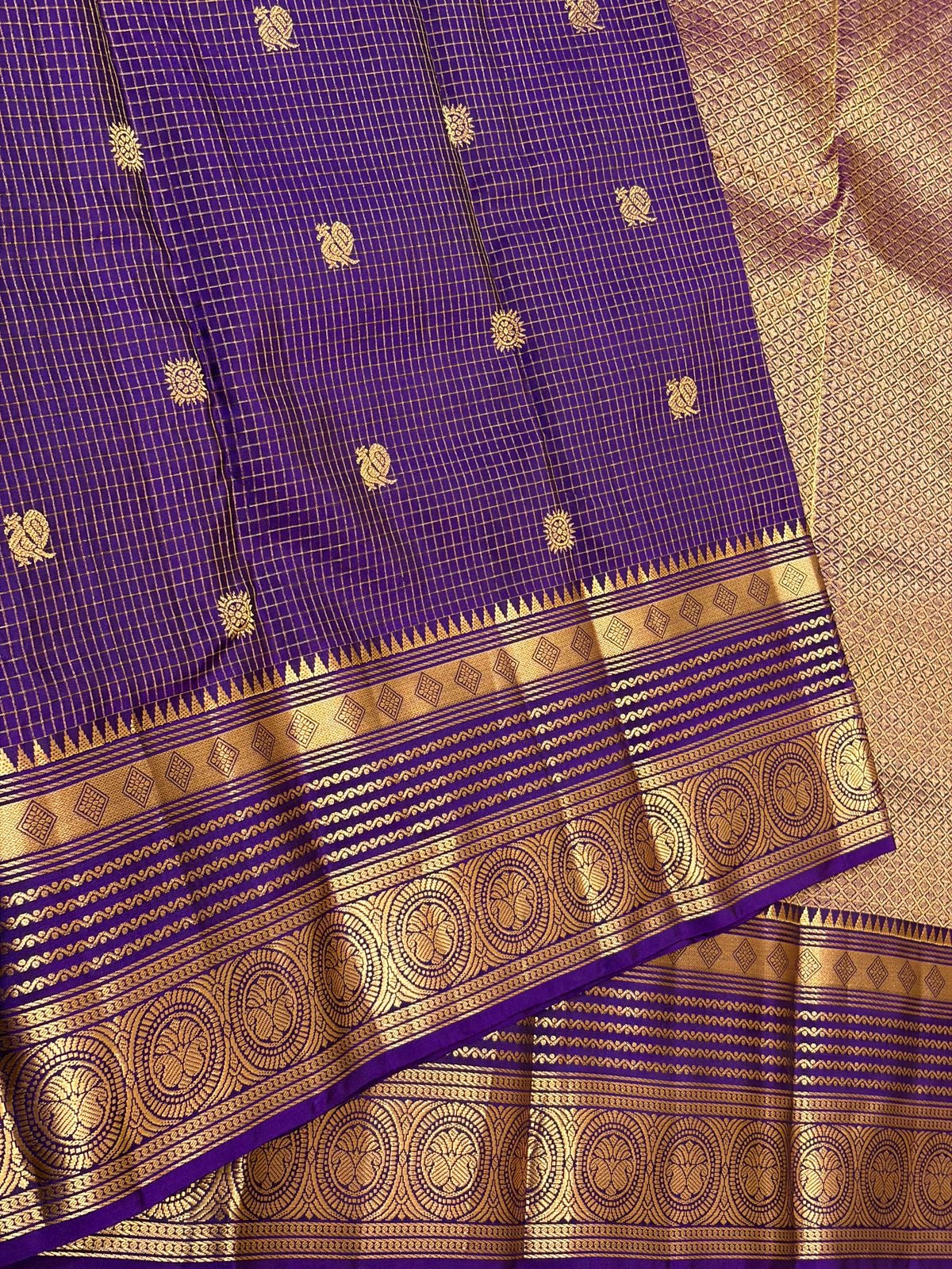 Classic Violet 1gm Zari Vaira Oosi Kanchipuram Handloom Silk Saree SS26655