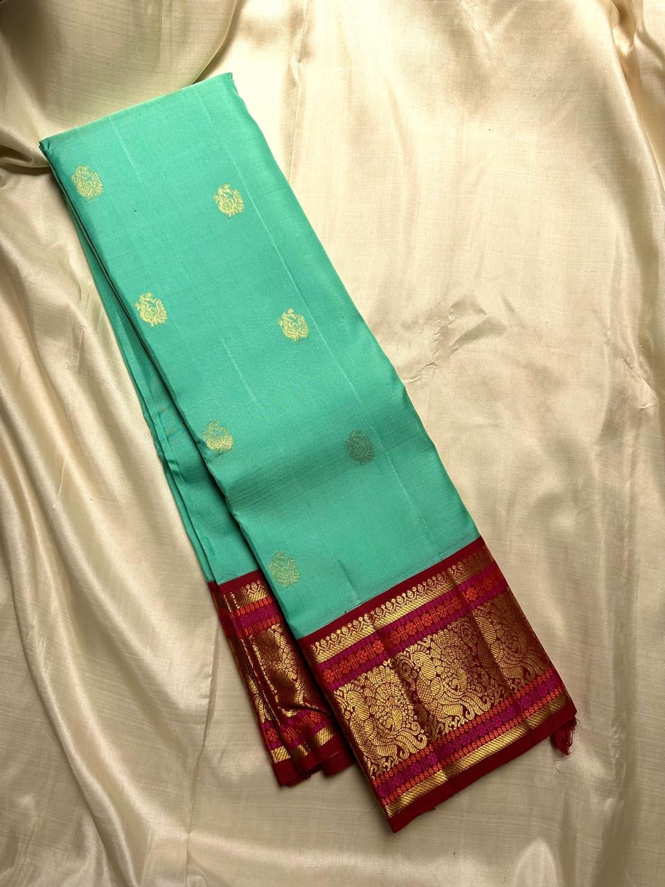 Classic Sea Green & Chilly Red 2gm Zari Korvai Elegance Kanchipuram Handloom Silk Saree SS23734