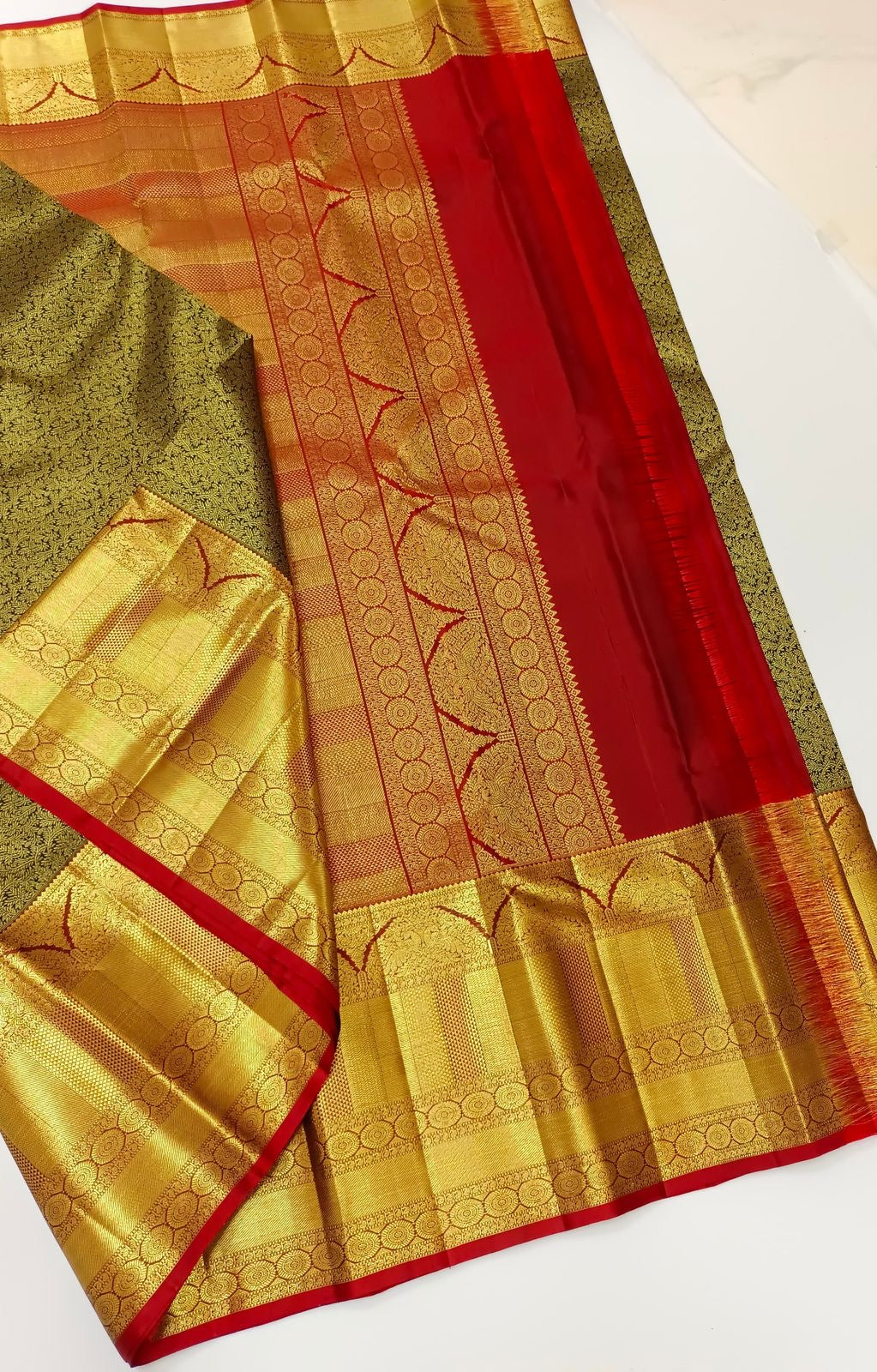 Classic Black & Maroon Red 2gm Zari Elegance Kanchipuram Handloom Silk Saree SS24461