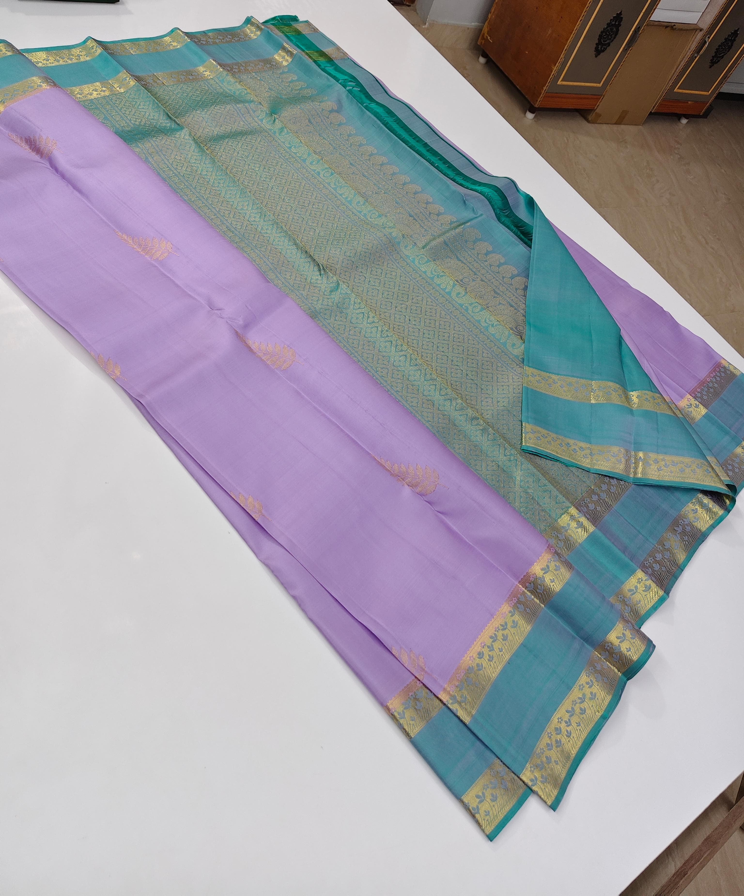 Classic Lavender & Sea Green Kanchipuram Handloom Silk Saree SS25926