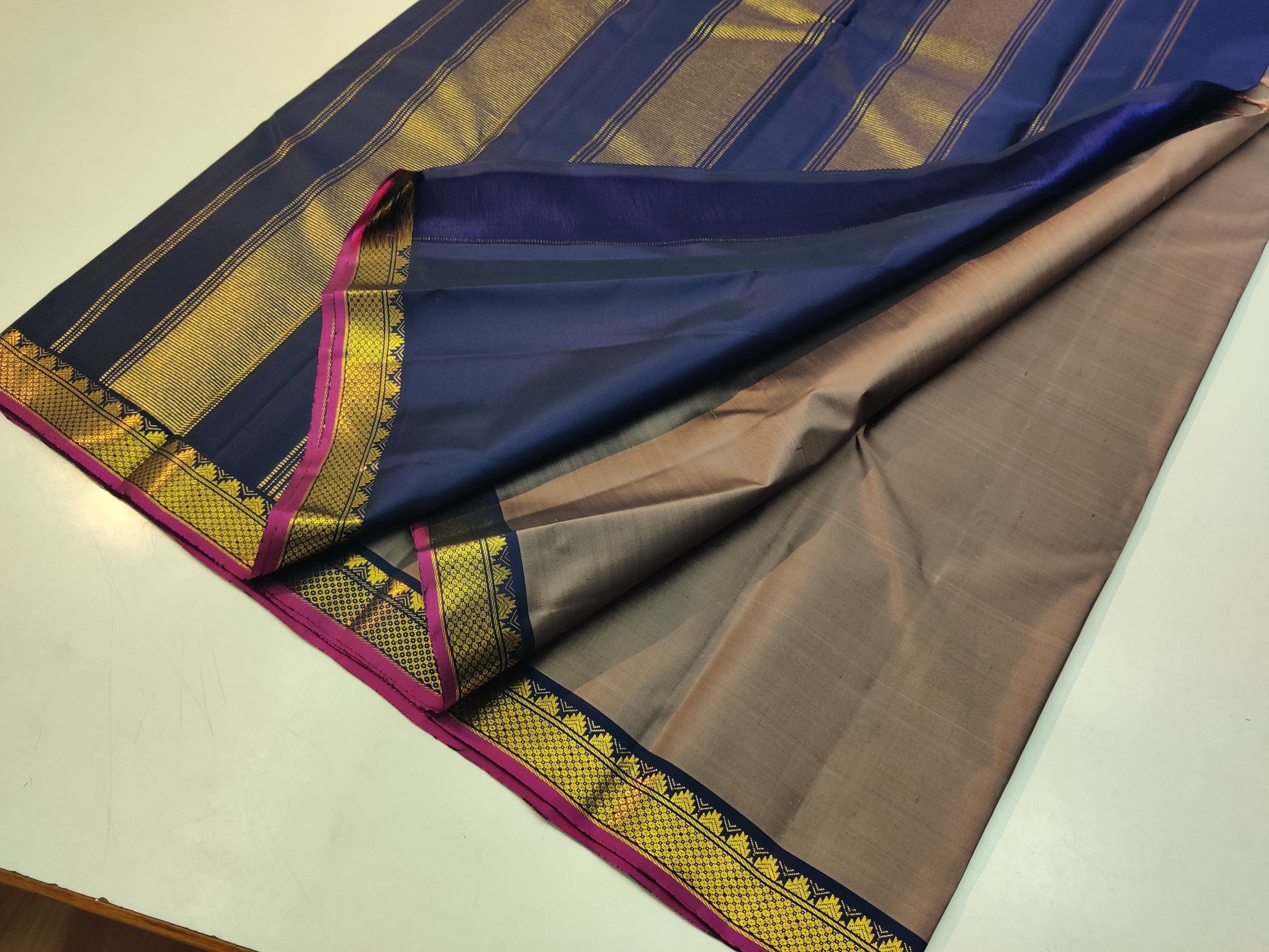 Classic Sand Grey & Midnight Blue Elegance Kanchipuram Handloom Silk Saree SS23685