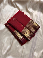 Load image into Gallery viewer, Classic Barn Red &amp; Dark Mud Brown Kanchipuram Handloom Silk Saree SS25956
