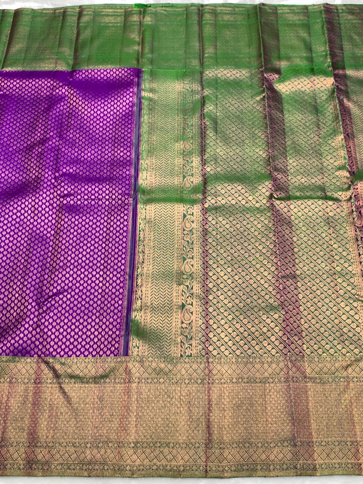 Classic Purple Violet & Green 2gm Zari Elegance Kanchipuram Handloom Silk Saree SS25438