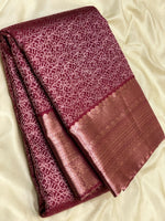 Load image into Gallery viewer, Classic Wine Red 2gm Antique Zari Bridal Elegance Kanchipuram Handloom Silk Saree SS25325
