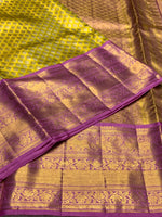 Load image into Gallery viewer, Classic Gold &amp; Pinkish Purple 2gm Zari Bridal Elegance Kanchipuram Handloom Silk Saree SS25283
