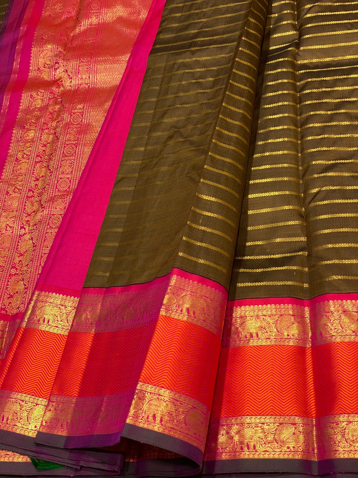 Classic Cocoa Brown & Orange Pink 3gm Zari Vaira Oosi Beldari Design Elegance Kanchipuram Handloom Silk Saree SS24445