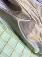 Load image into Gallery viewer, Classic Grey &amp; Lime 2gm Zari Kanchipuram Handloom Silk Saree SS25930
