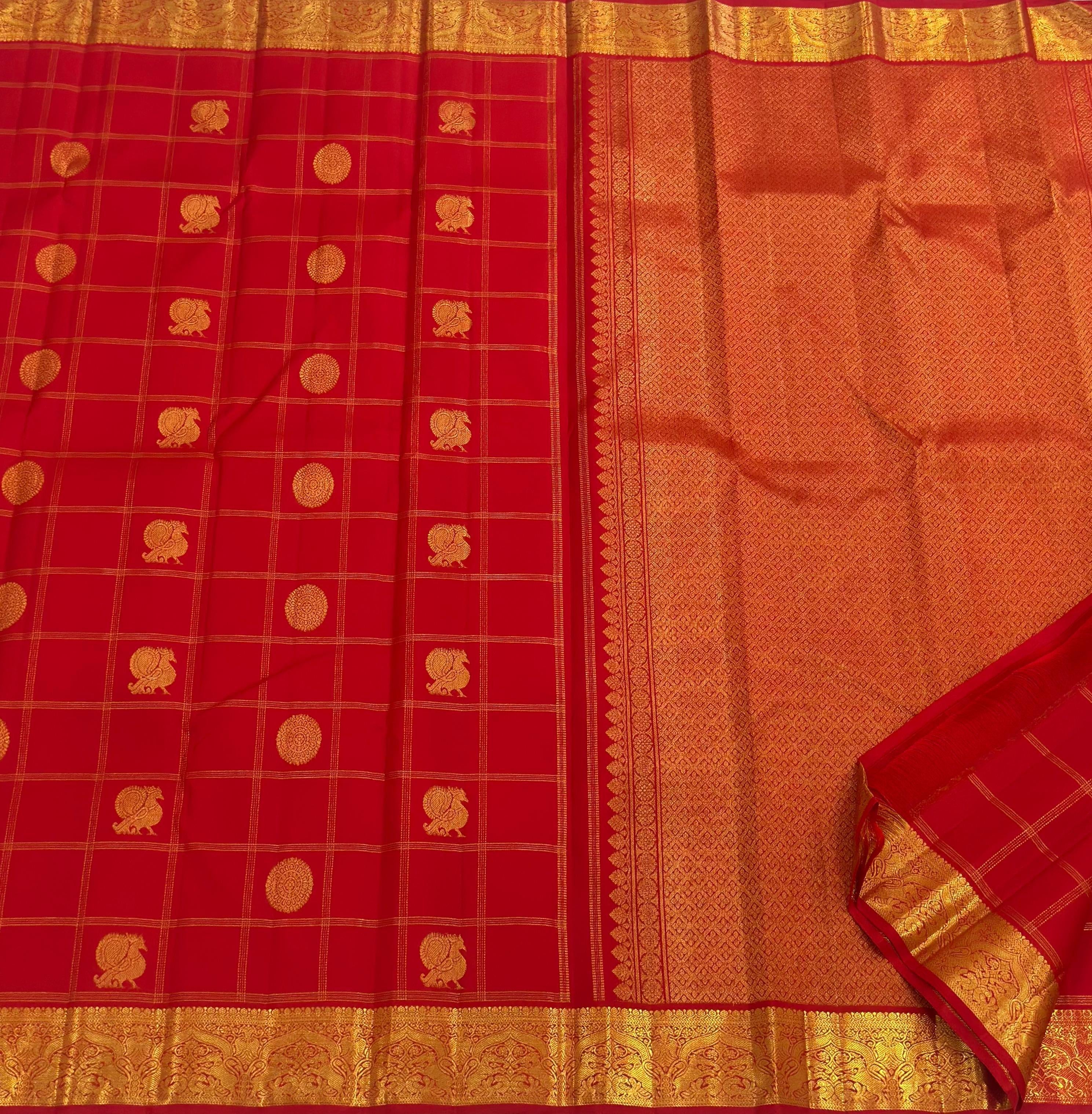Classic Scarlet Red 1gm Zari Kanchipuram Handloom Silk Saree SS25645