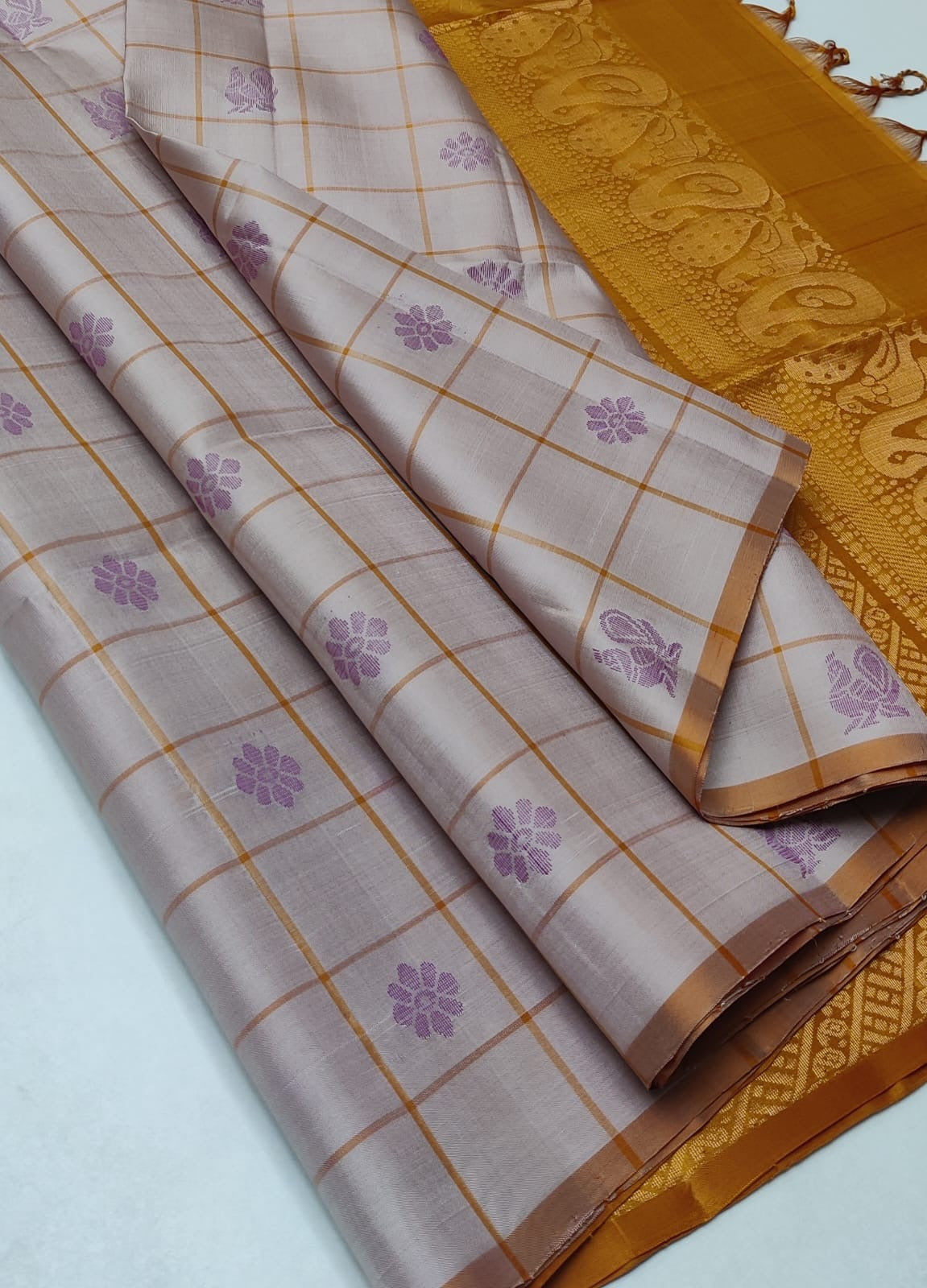 Classic Pastel Grey & Mustard Double Warp Elegance Handloom Soft Silk Saree SS23502