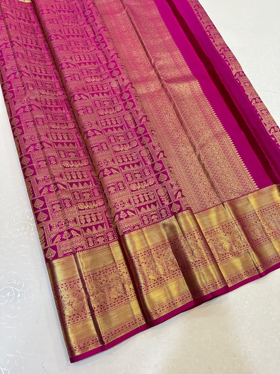 Classic Wine Fuchsia Pink Elegance Kanchipuram Handloom Silk Saree SS24693