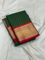 Load image into Gallery viewer, Classic Green &amp; Red 1gm Zari Elegance Kanchipuram Handloom Silk Saree SS27554
