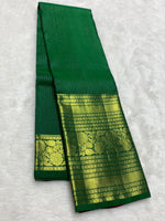 Load image into Gallery viewer, Classic Sacramento Green &amp; Chilly Red 2gm Zari Bridal Elegance Kanchipuram Handloom Silk Saree SS25567

