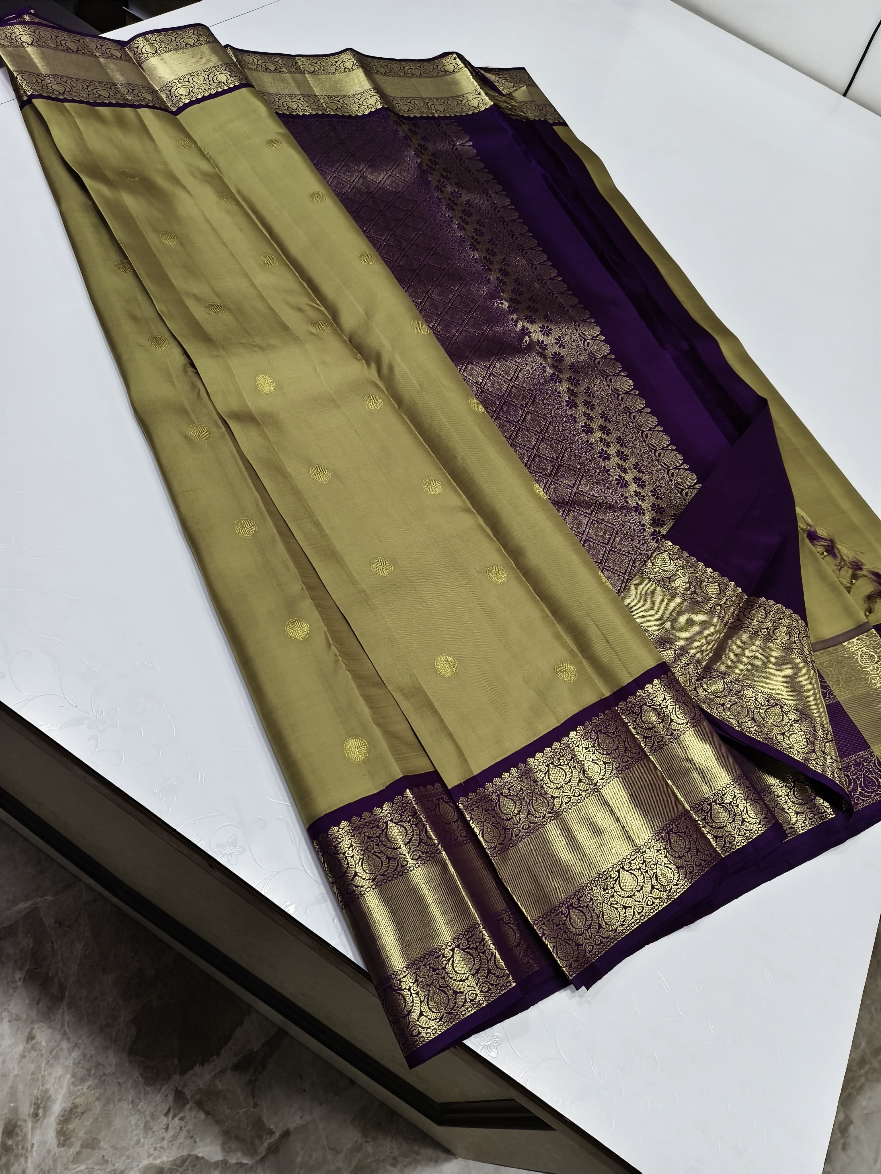 Classic Olive Green & Vadamalli 2gm Zari Kanchipuram Handloom Silk Saree SS26190