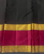 Load image into Gallery viewer, Classic Shadow Grey &amp; Black 2gm Zari Elegance Kanchipuram Handloom Silk Saree SS27616
