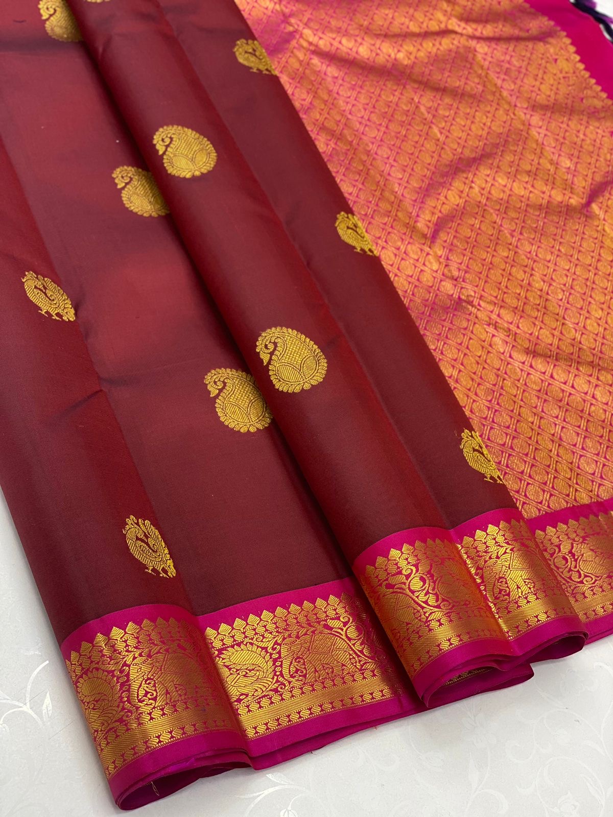 Classic Brick Red & Pink 2gm Zari Elegance Kanchipuram Handloom Silk Saree SS23757