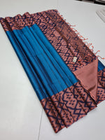 Load image into Gallery viewer, Dark Cerulean Blue &amp; Peach Double Warp Elegance Kanchipuram Handloom Silk Saree SS20566
