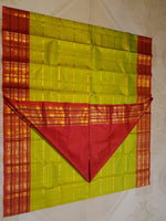Load image into Gallery viewer, Classic Spring Green &amp; Brick Orange Red 2gm Zari Elegance Kanchipuram Handloom Silk Saree SS27953
