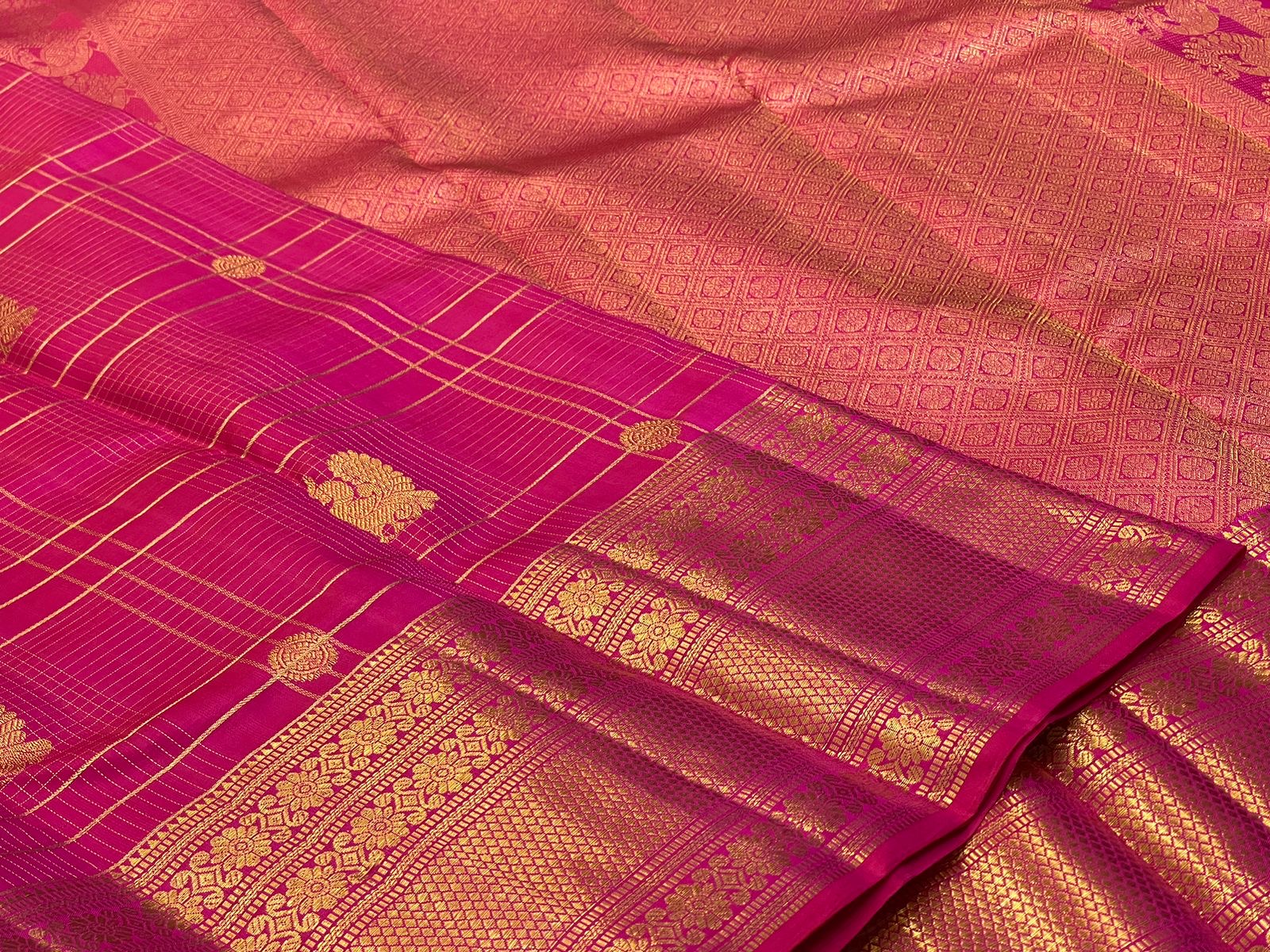 Classic Cerise Pink 2gm Zari Bridal Elegance Kanchipuram Handloom Silk Saree SS24717