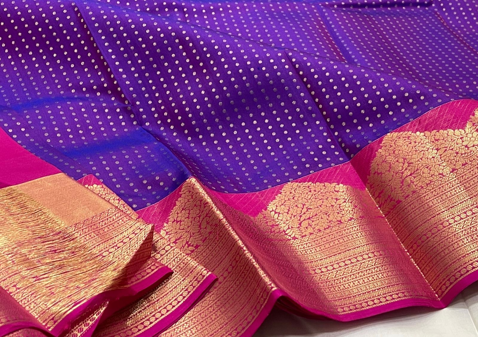 Classic Violet & Deep Pink Elegance Kanchipuram Handloom Silk Saree SS24715