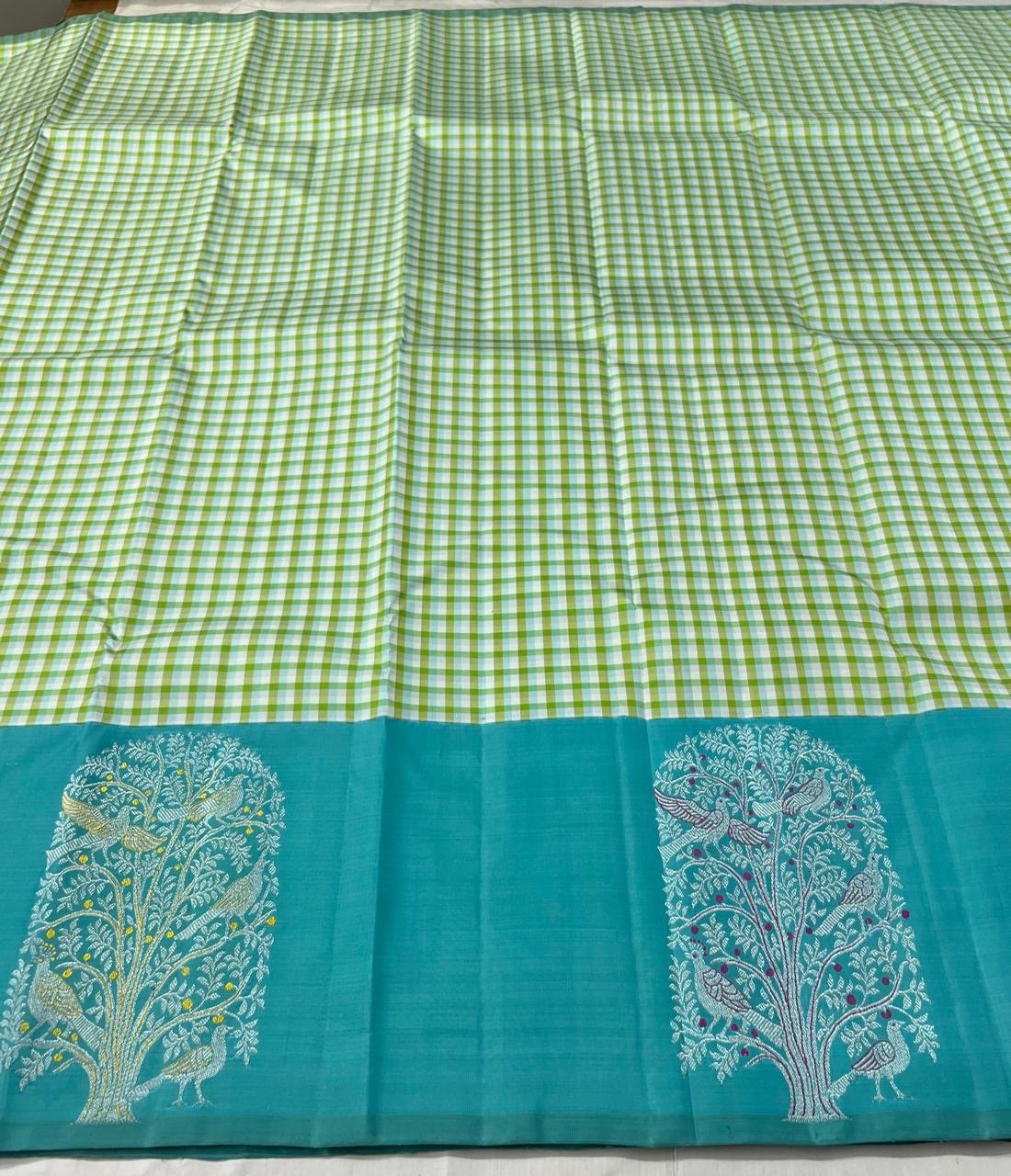 Classic Checker Green & Blue 2gm Zari Elegance Kanchipuram Handloom Silk Saree SS25237