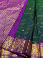 Load image into Gallery viewer, Classic Peacock Green &amp; Fuchsia Pink 2gm Zari Vaira Oosi Elegance Kanchipuram Handloom Silk Saree SS25325
