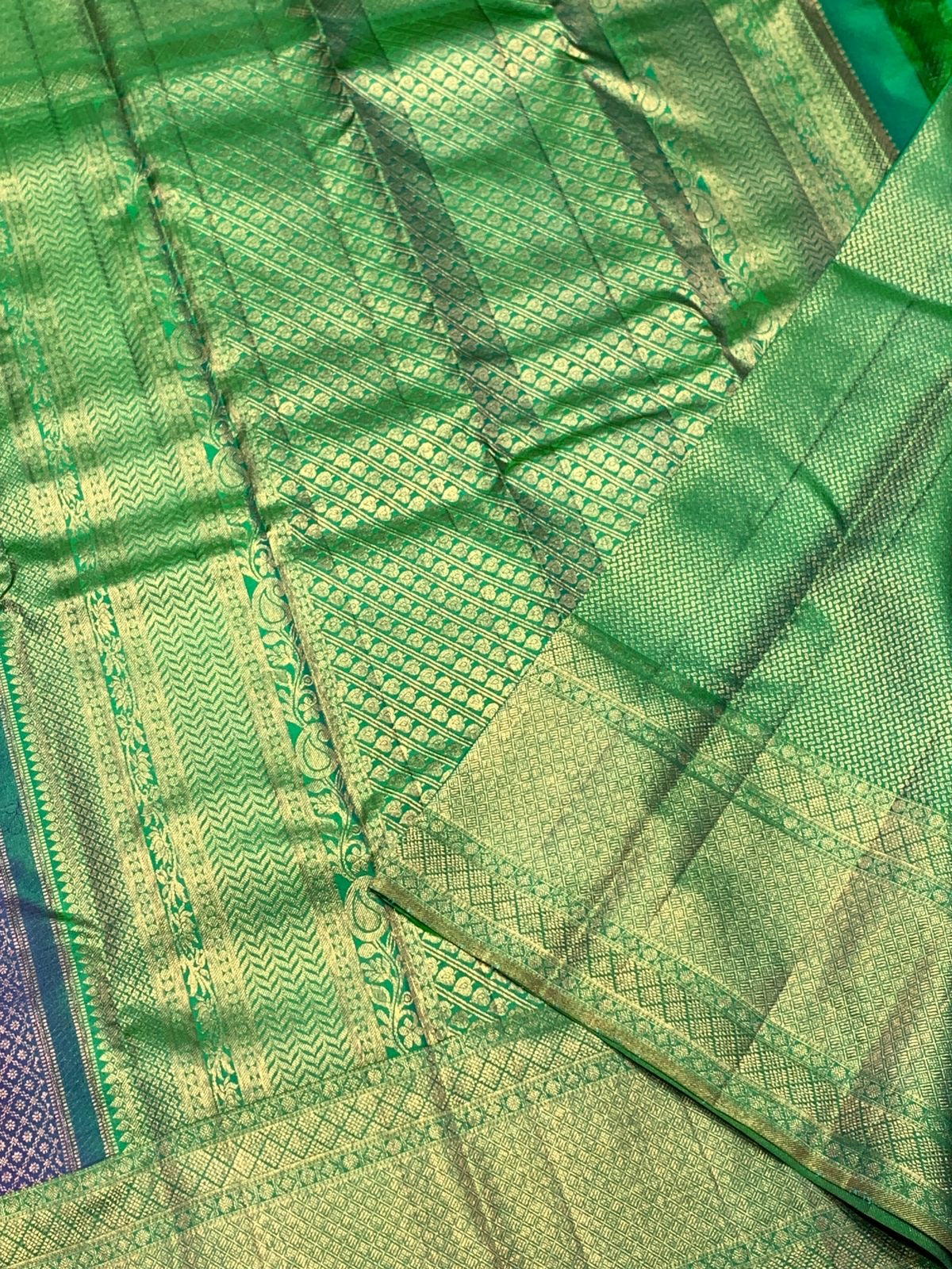 Classic Bluish Violet & Green 2gm Zari Elegance Kanchipuram Handloom Silk Saree SS25437