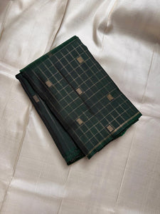 Classic Pine Green 4 gm Gold & Silver Kanchipuram Handloom Silk Saree SS26088