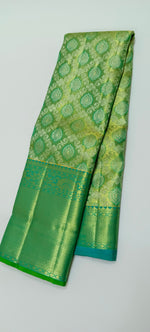 Load image into Gallery viewer, Classic Sea Green Elegance Kanchipuram Handloom Silk Saree SS24818
