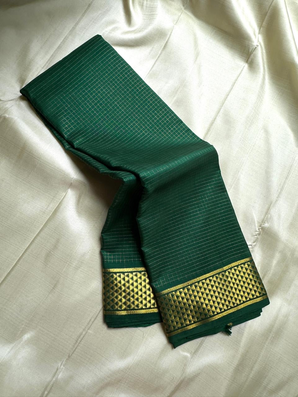 Classic Deep Green 2gm Zari Elegance Kanchipuram Handloom Silk Saree SS23510