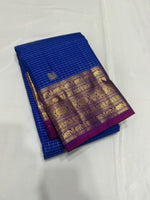 Load image into Gallery viewer, Classic Royal Blue &amp; Purple 2gm Zari Elegance Kanchipuram Handloom Silk Saree SS28597
