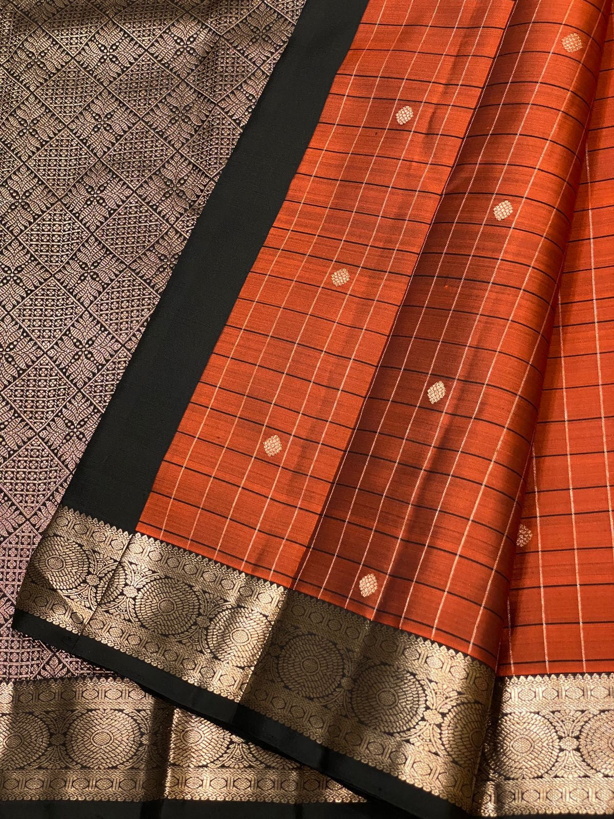 Classic Burnt Orange & Shadow Black 2gm Zari checks Elegance Kanchipuram Handloom Silk Saree SS25379