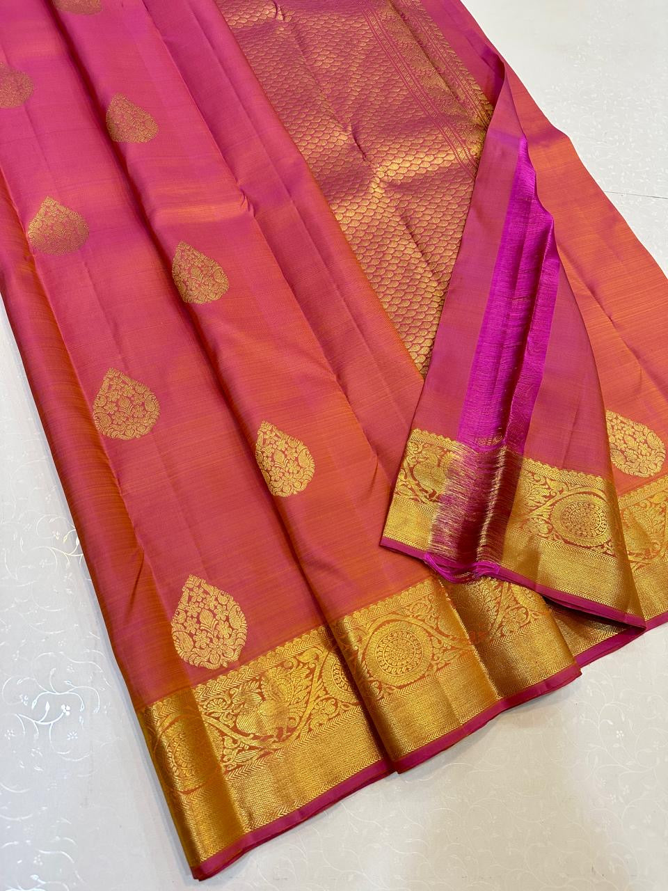 Classic Rose Pink Elegance Kanchipuram Handloom Silk Saree SS24320