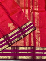 Load image into Gallery viewer, Classic Red Pink &amp; Berry Wine 2gm Zari Brocade Bridal Elegance Kanchipuram Handloom Silk Saree SS27040
