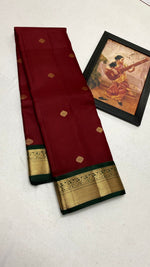 Load image into Gallery viewer, Classic Cherry Green &amp; Bottle Green Korvai Elegance Kanchipuram Handloom Silk Saree SS27118
