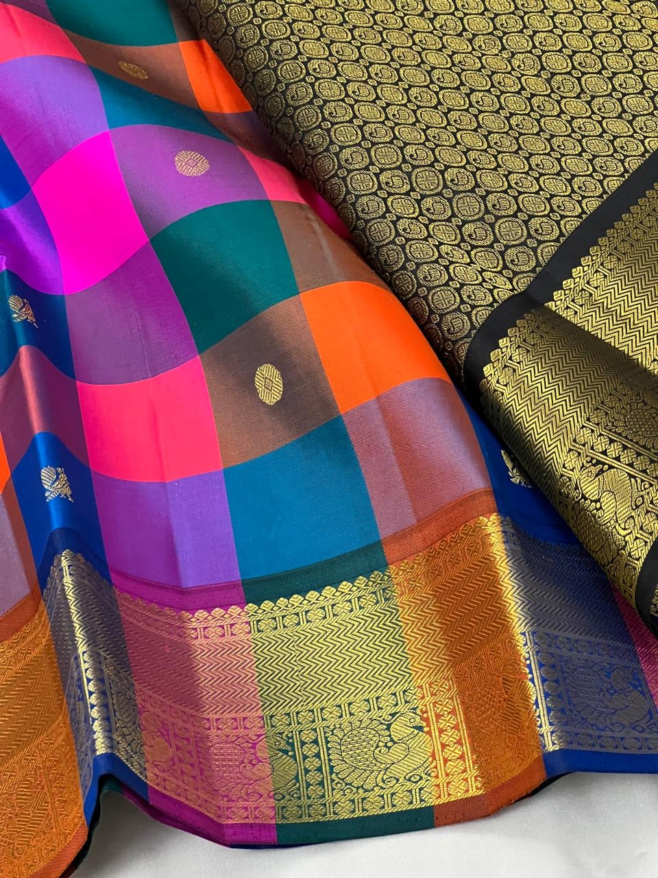 Classic Multichecker & Black 2gm Zari Bridal Elegance Kanchipuram Handloom Silk Saree SS24769