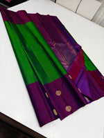 Load image into Gallery viewer, Classic Green &amp; Wine Red 2gm Zari Vaira Oosi Checks Elegance Kanchipuram Handloom Silk Saree SS27107
